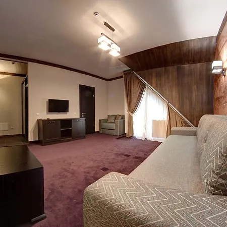 Hotell Karpatski &