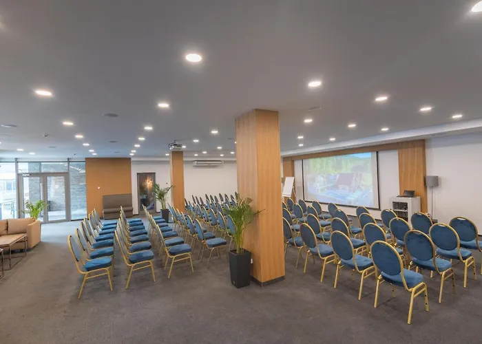 Otel Karpatski & 2*