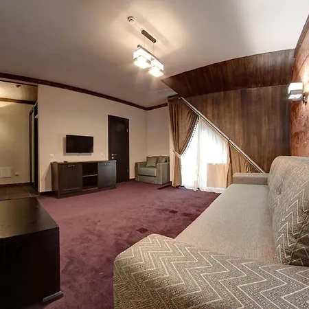 Hotel Karpatski &